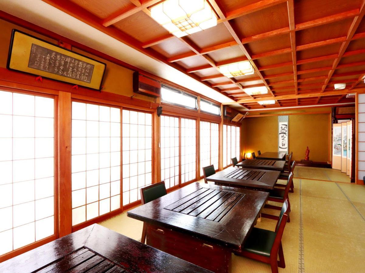 富山県 よしのや旅館 Nanto Luaran gambar
