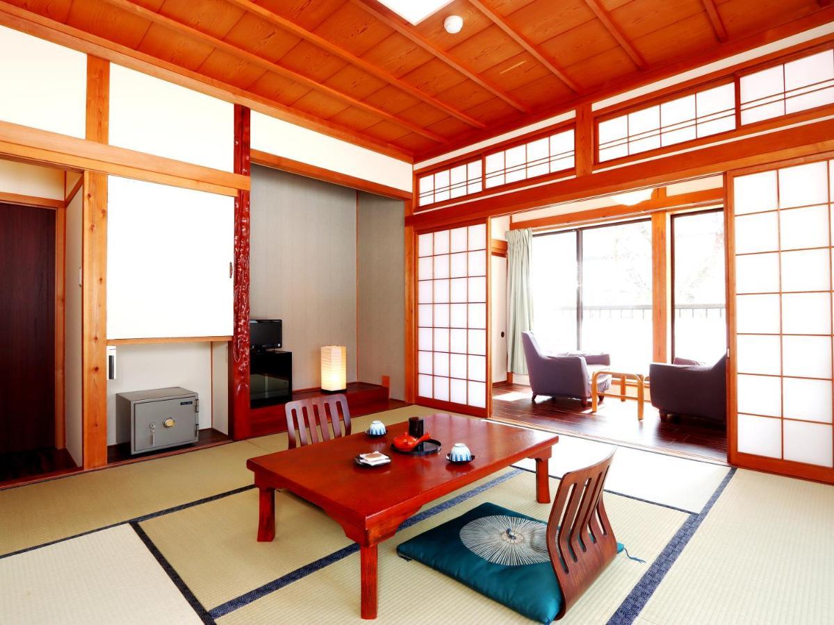 富山県 よしのや旅館 Nanto Luaran gambar